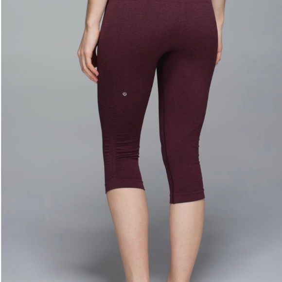 Lululemon In The Flow Crop I
Heathered Bordeaux Drama - Picture 7 of 8